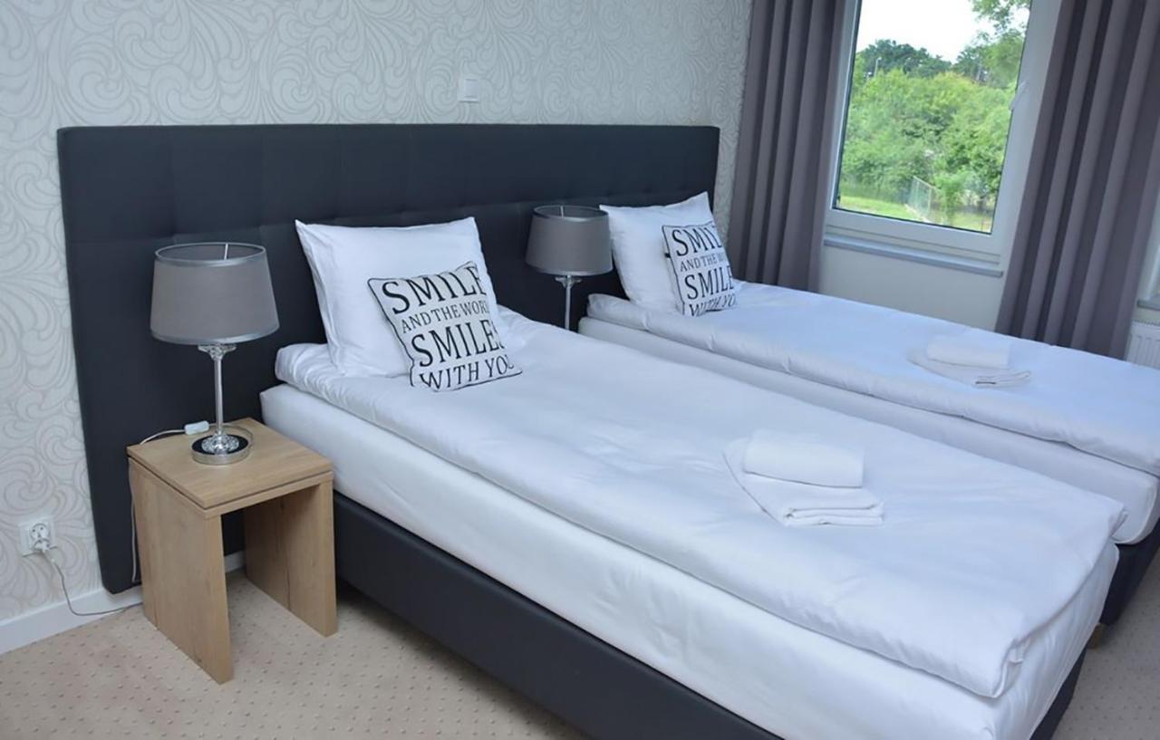 Hotelik 51 Pasłęk Esterno foto